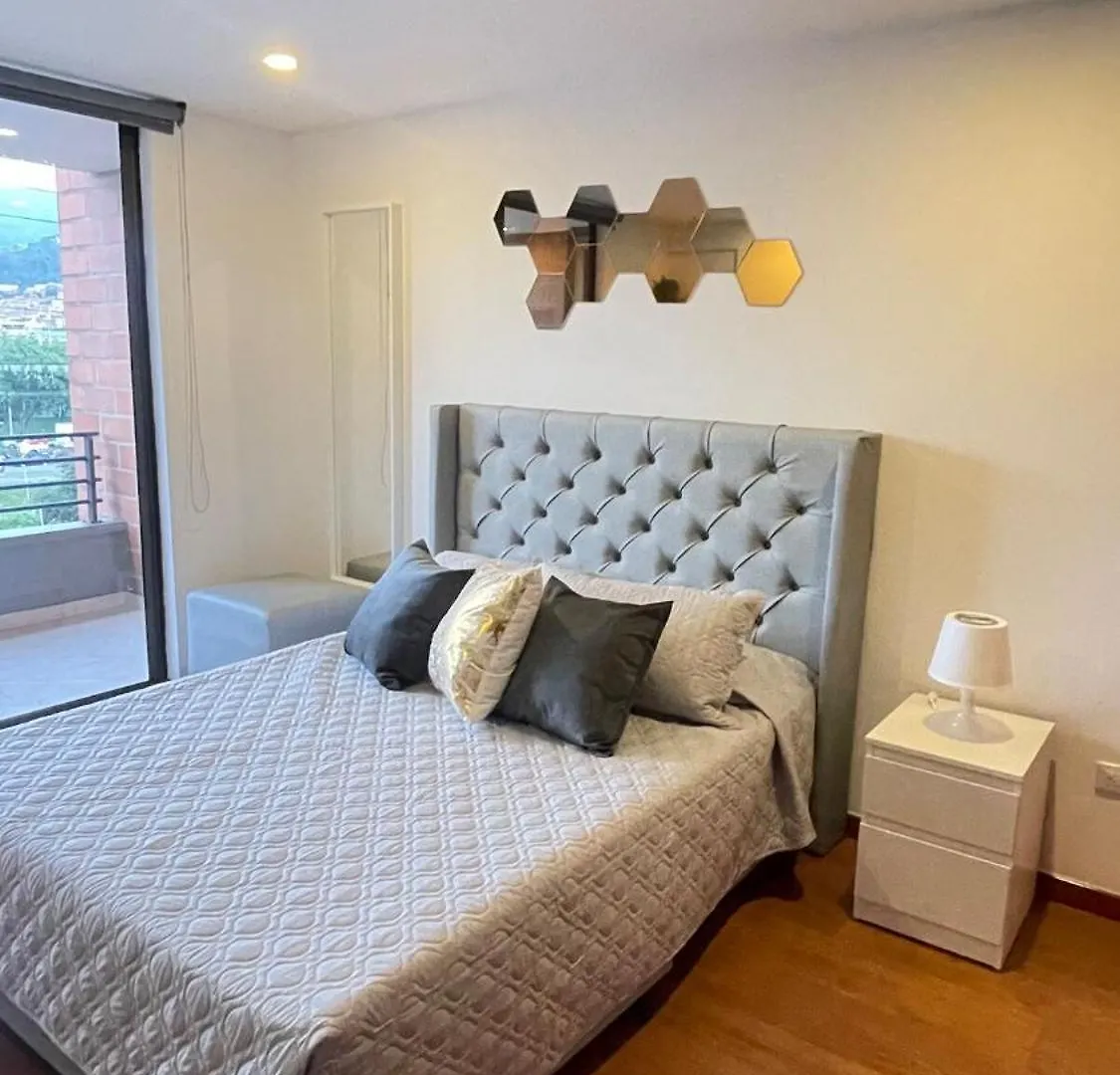 Aparta Estudio Muy Bien Ubicado Medellín