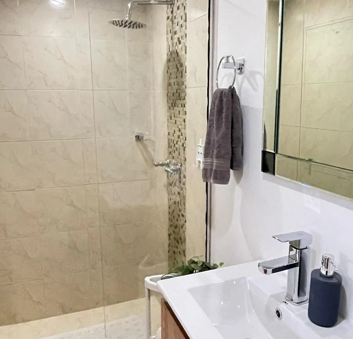 Aparta Estudio Muy Bien Ubicado Medellín Appartamento